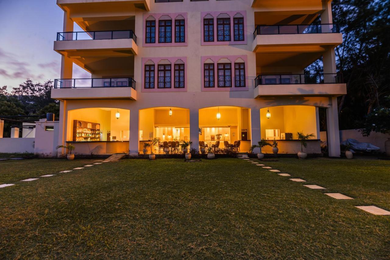 Cocoa Boutique Hotel - Your Kenyan Beachfront Bliss Mombasa Dış mekan fotoğraf